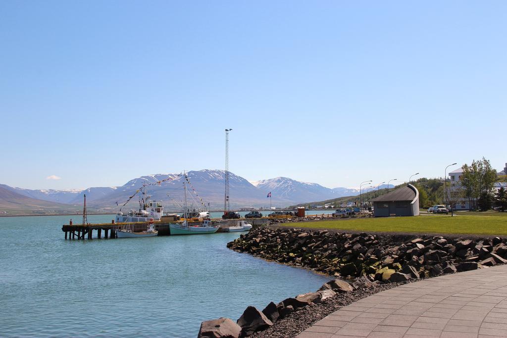 Acco Guesthouse Akureyri Bagian luar foto