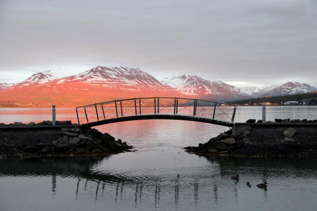 Acco Guesthouse Akureyri Bagian luar foto